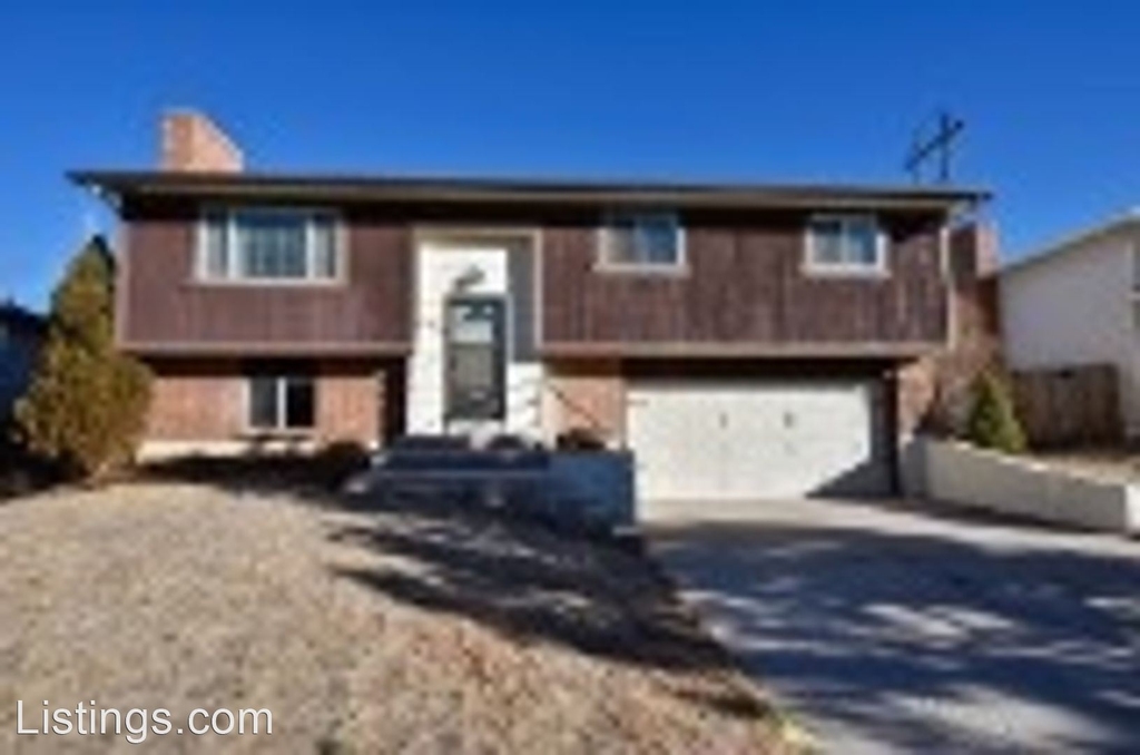 6940 Snowbird Dr - Photo 0