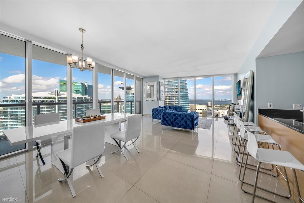 465 Brickell Ave Apt 5402 - Photo 8