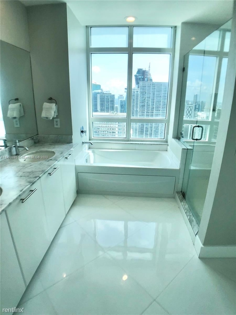 950 Brickell Bay Dr Apt 5110 - Photo 11