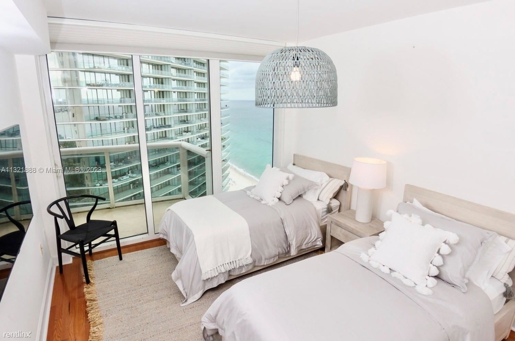 18911 Collins Ave Apt 2802 - Photo 4