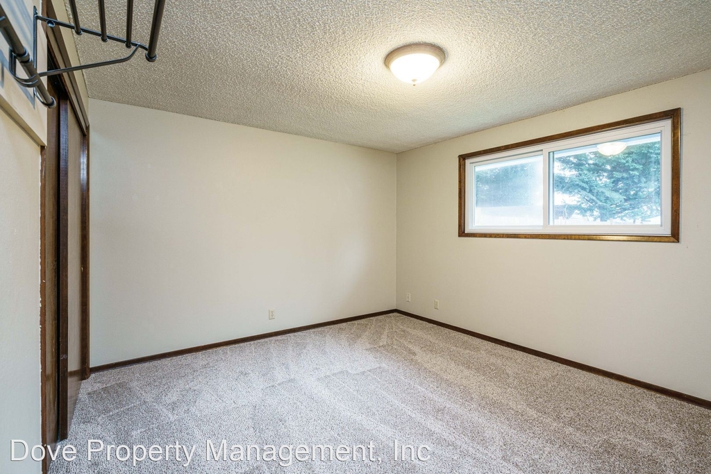 3617 Ne 85th Street - Photo 32