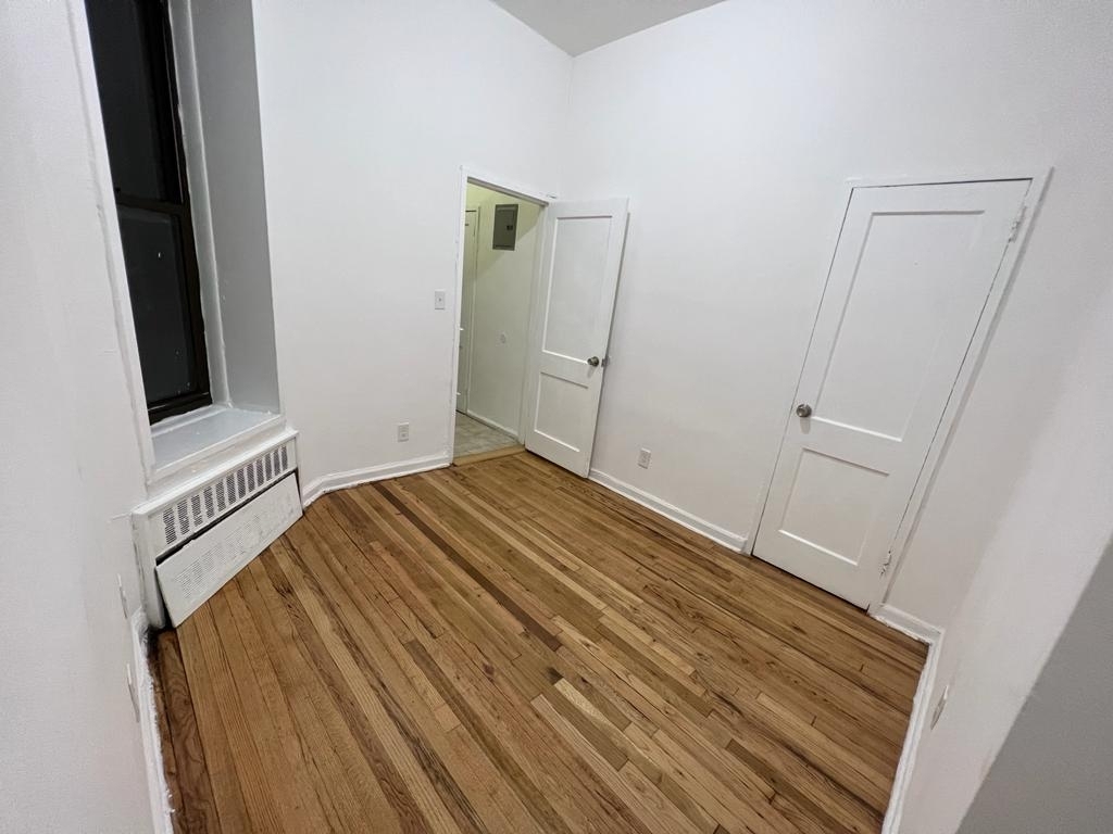 200 West 113th Street - Photo 7