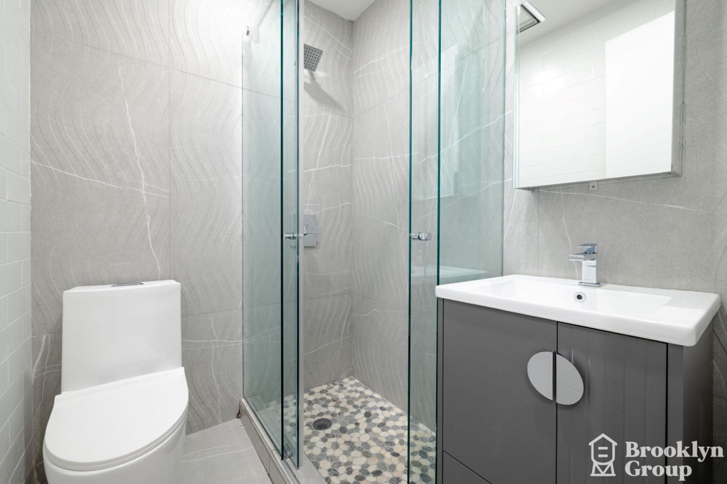 435 Dekalb Avenue  - Photo 5