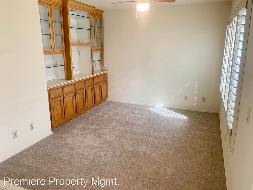 5007 Alicante Way - Photo 18