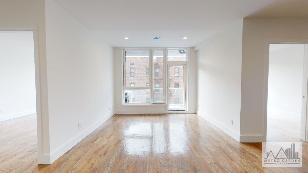 13828 queens blvd - Photo 10