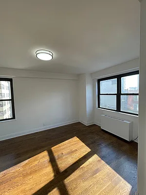 401 East 88th Street - Photo 8