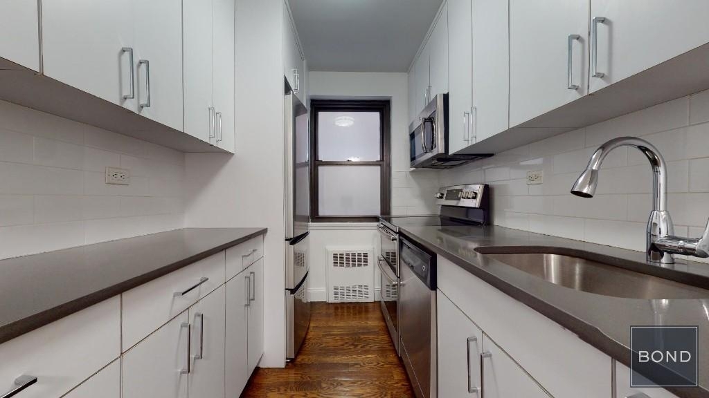 219 East 69th Street - Photo 5