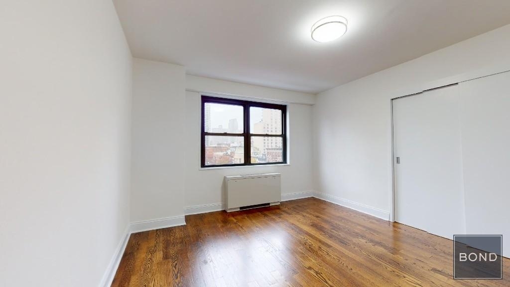 401 East 88th Street - Photo 2