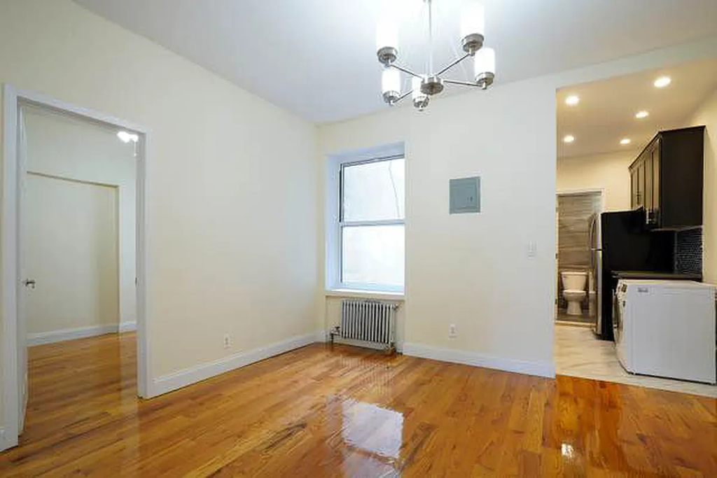 709 Dekalb Avenue - Photo 3