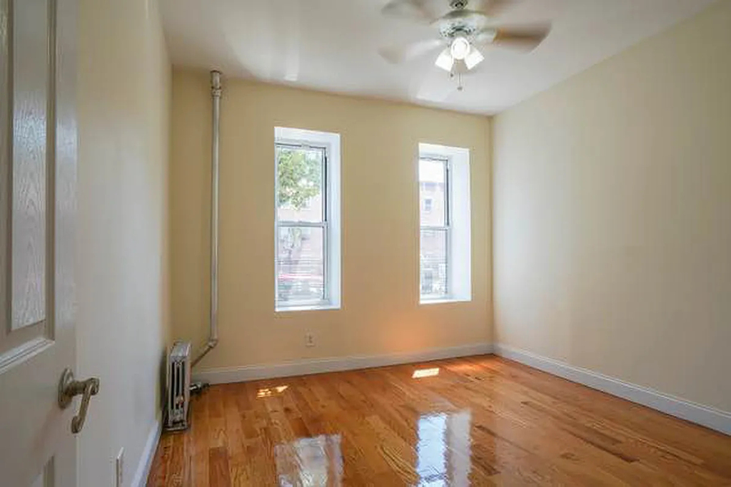 709 Dekalb Avenue - Photo 7