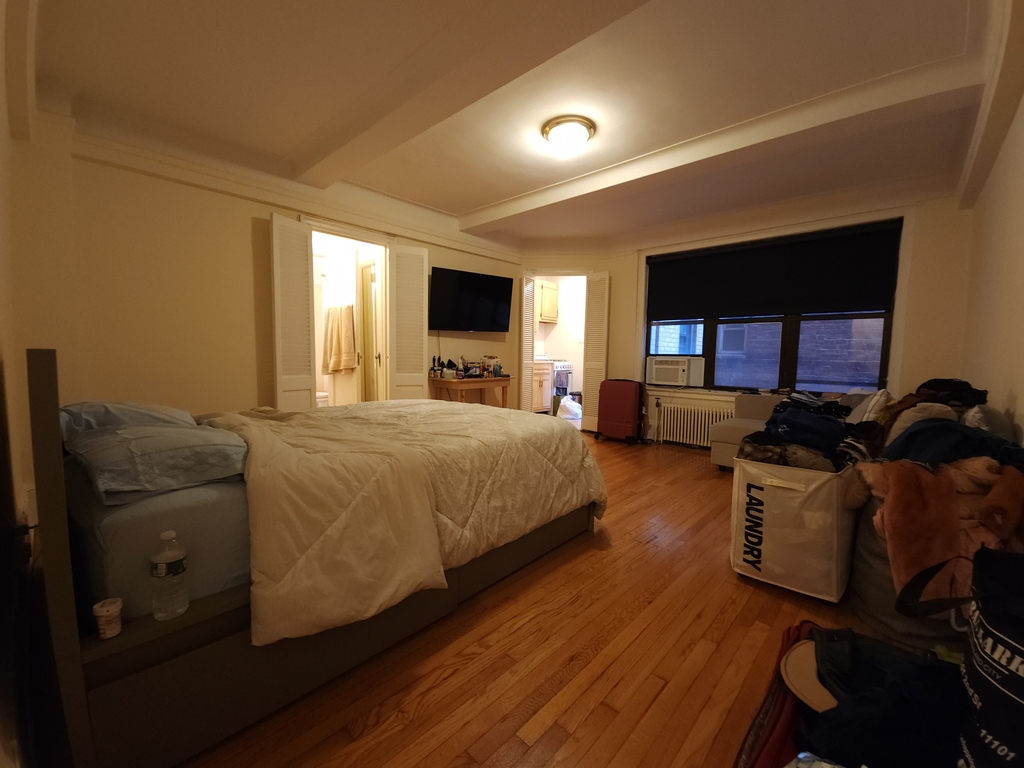 310 East 55th Street - Photo 1