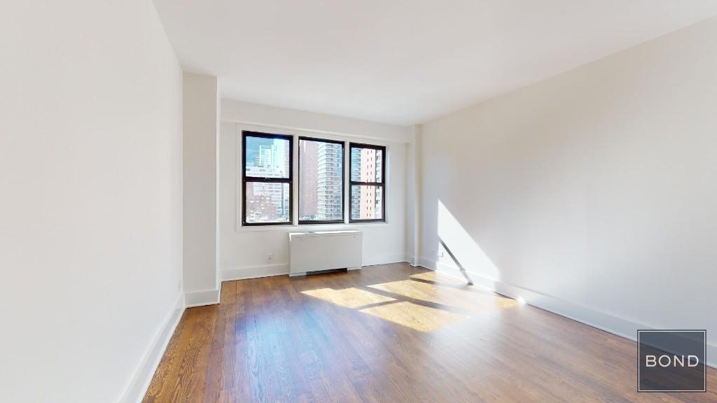 220 East 63rd Street - Photo 3