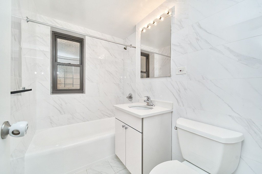 412 East 55th Street - Photo 10