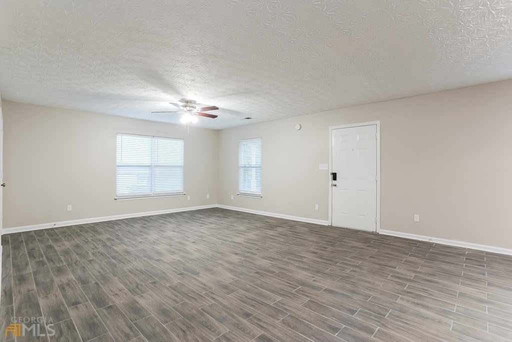 6988 Satterlee Woods Lane - Photo 2