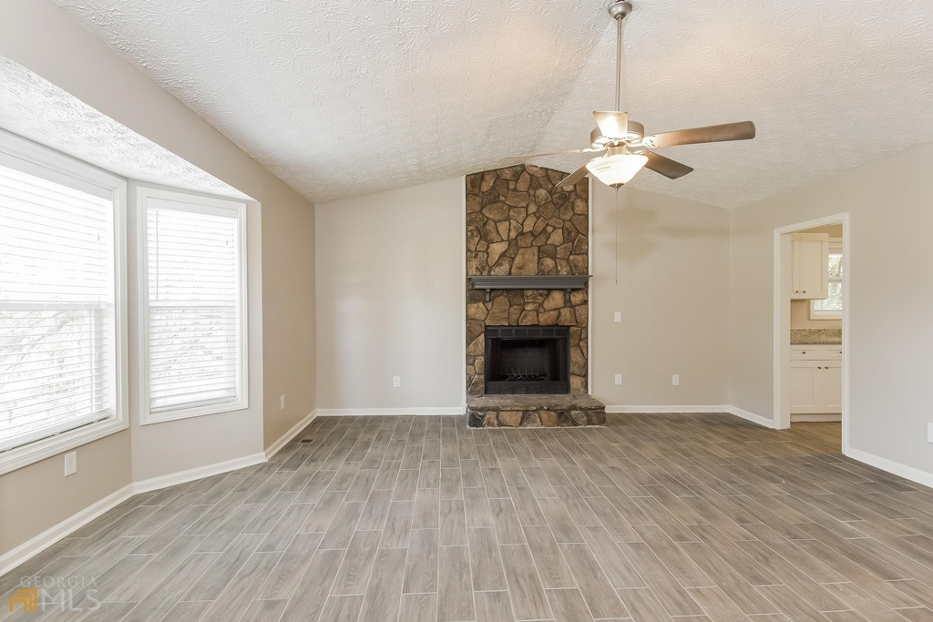 4809 Nevilly Way - Photo 1