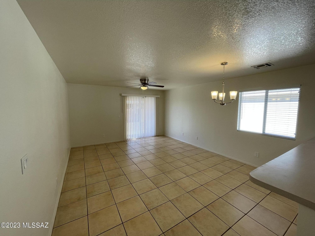 3712 Fighting Falcon Drive - Photo 33