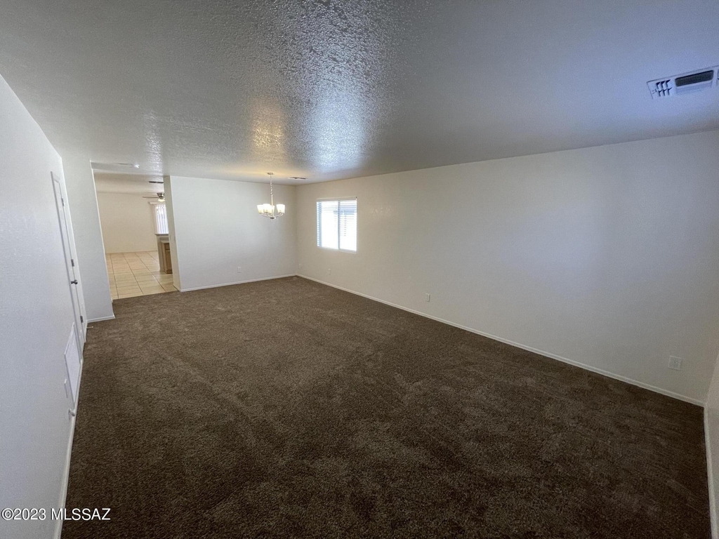 3712 Fighting Falcon Drive - Photo 36