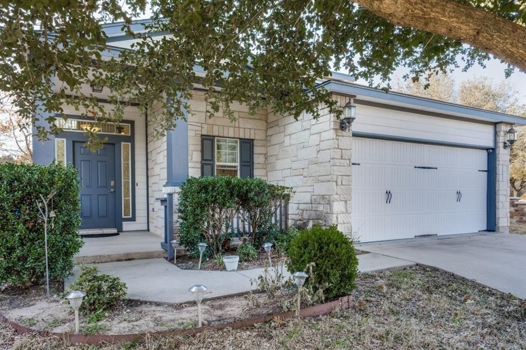 10300  Laredo Dr - Photo 2