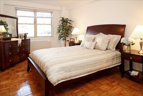  420 East 80th Street, Unit 12l - Photo 9