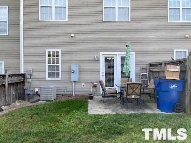 2715 Andover Glen Dr - Photo 5