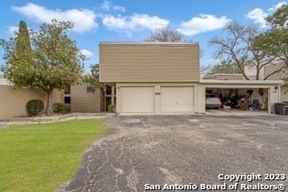 11822 Sandman St - Photo 1