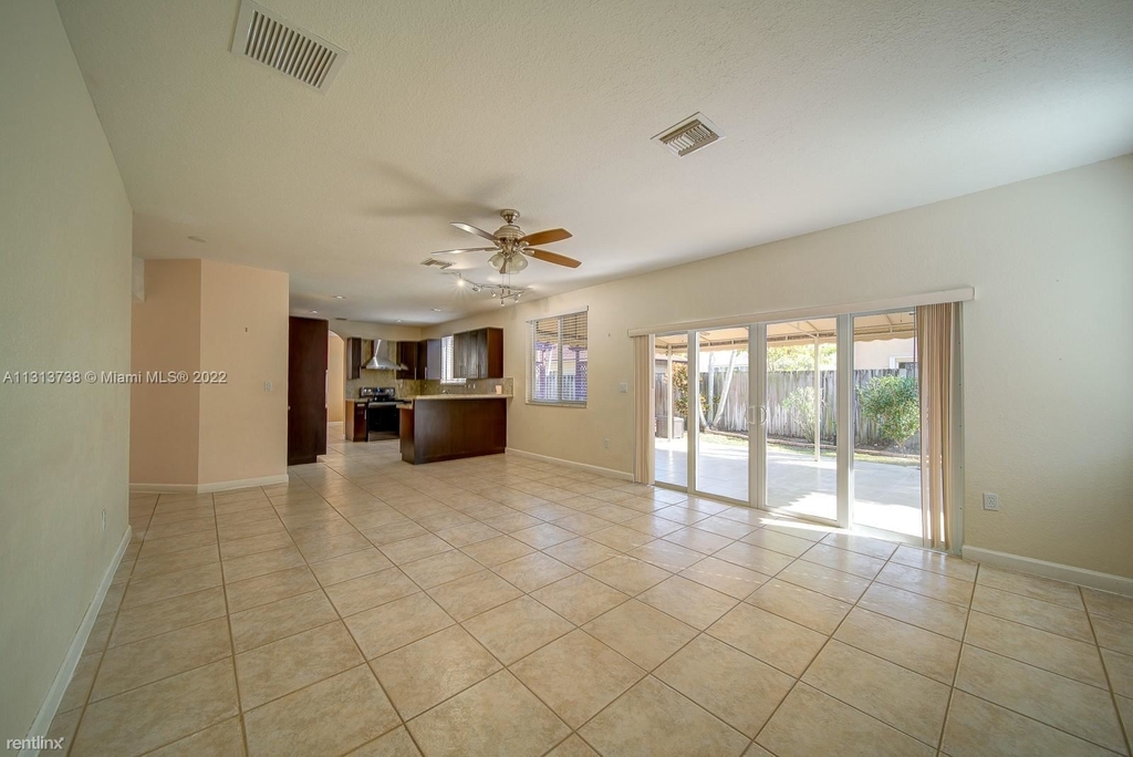 14335 Sw 158th Pl - Photo 12