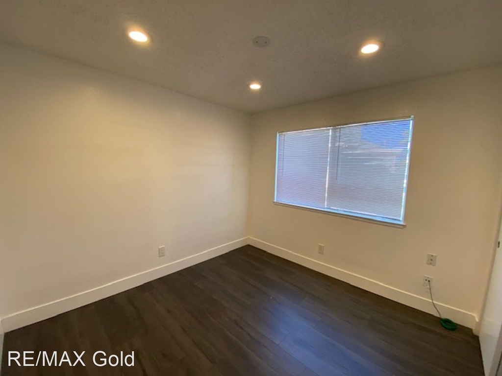 3070 Berrum Place - Photo 5