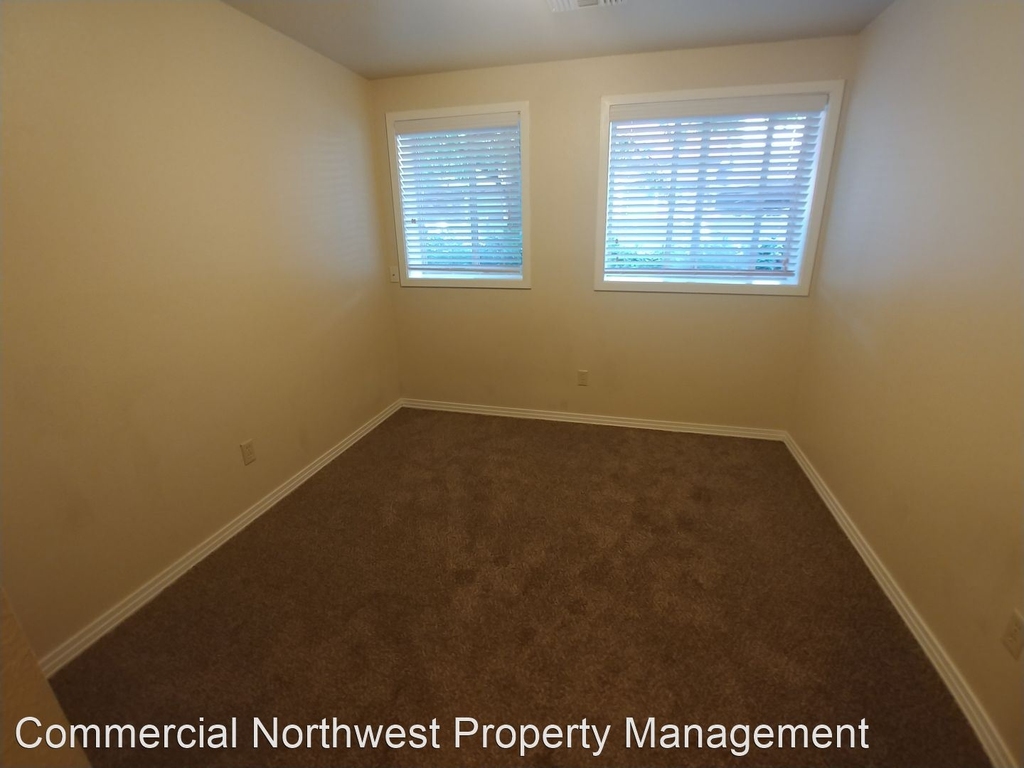 1012 Longmont Ave - Photo 3