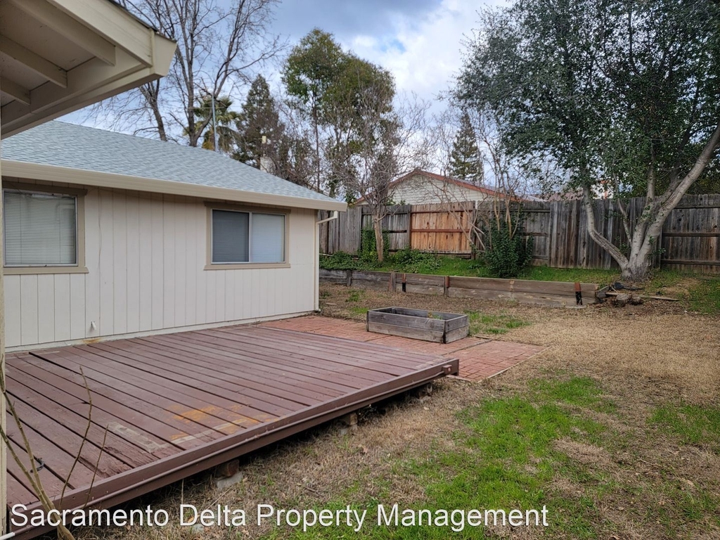 7736 Sun Terrace Way - Photo 26