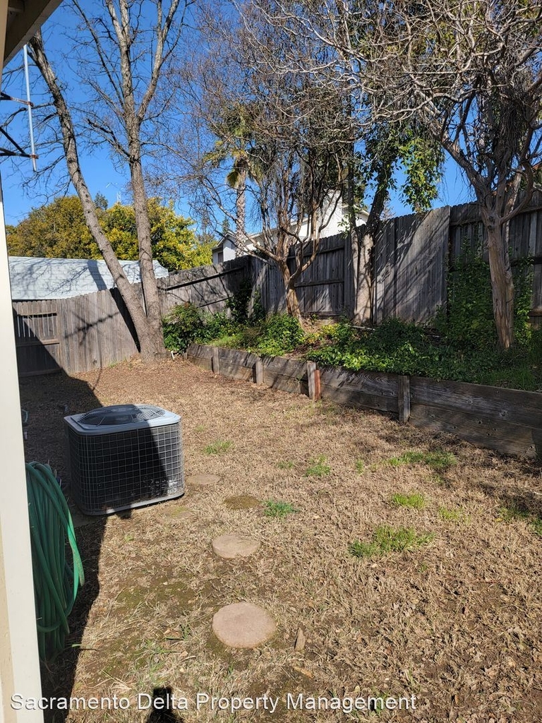 7736 Sun Terrace Way - Photo 20