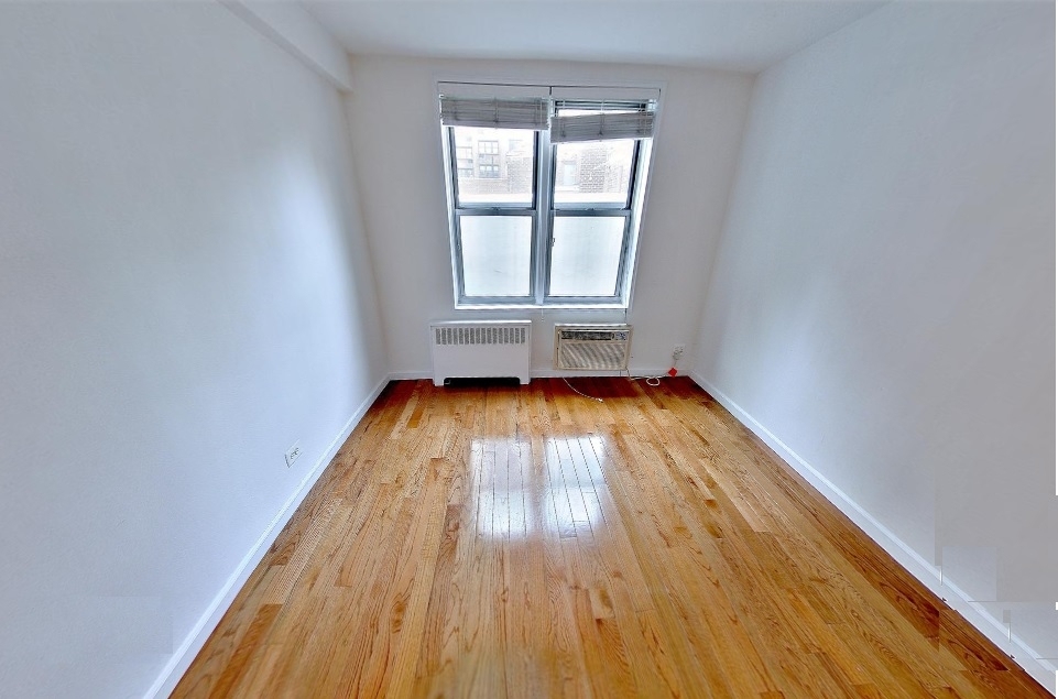 340 East 58th Street - Photo 1