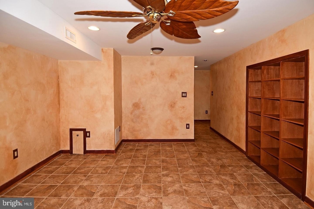 6649 High Valley Lane - Photo 23