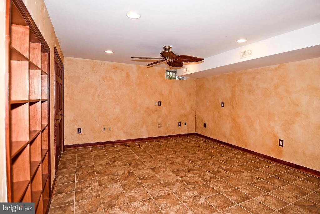 6649 High Valley Lane - Photo 21