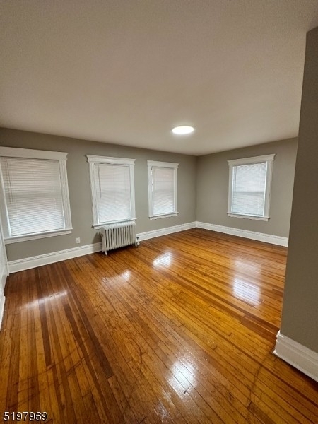 22 Linden Ave - Photo 3