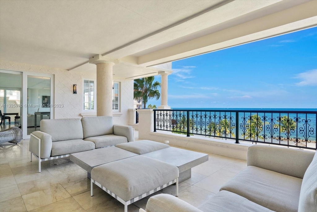 7852 Fisher Island Dr - Photo 4