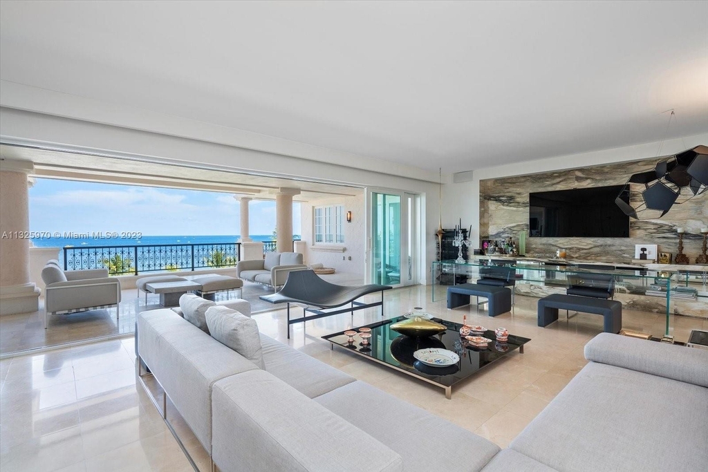 7852 Fisher Island Dr - Photo 3