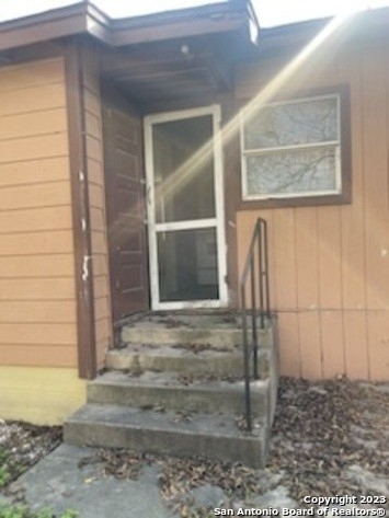 527 Walton Ave - Photo 8