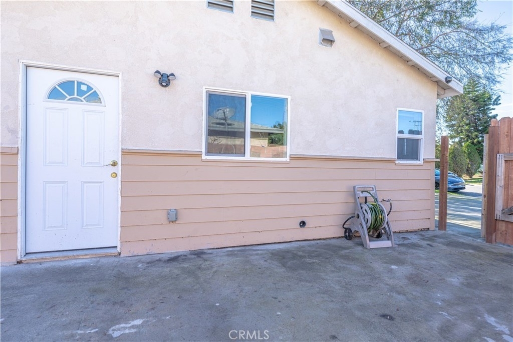 1140 N Louise Drive - Photo 11