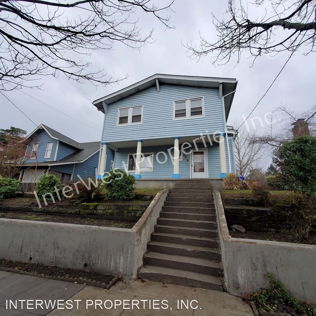 4914 Se Gladstone St. - Photo 0