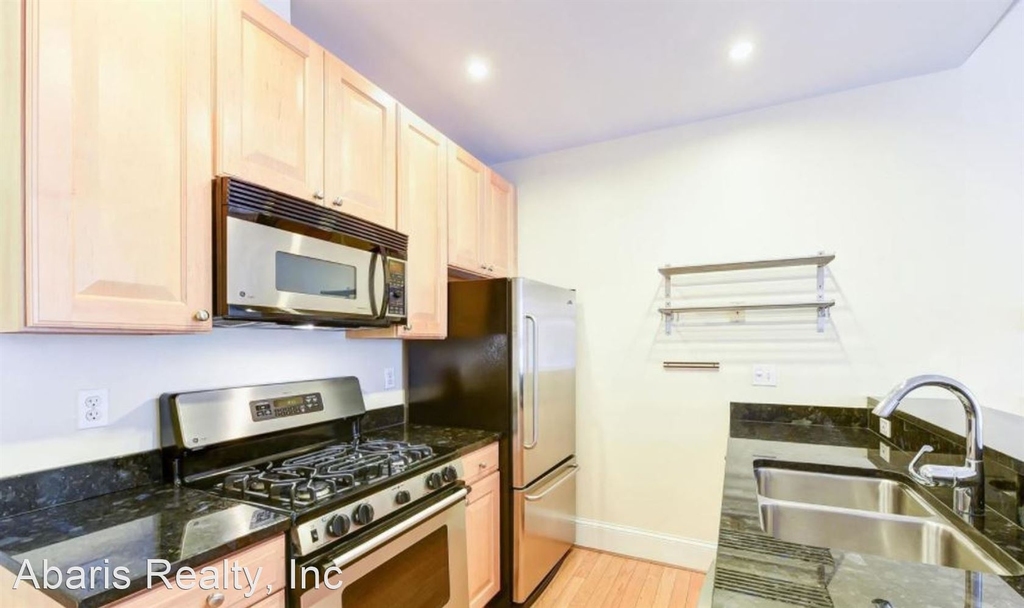 1425 21st Street, Nw #101 - Photo 8