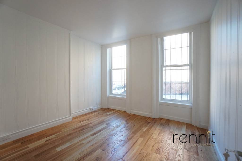 115 Marcus Garvey Boulevard - Photo 2