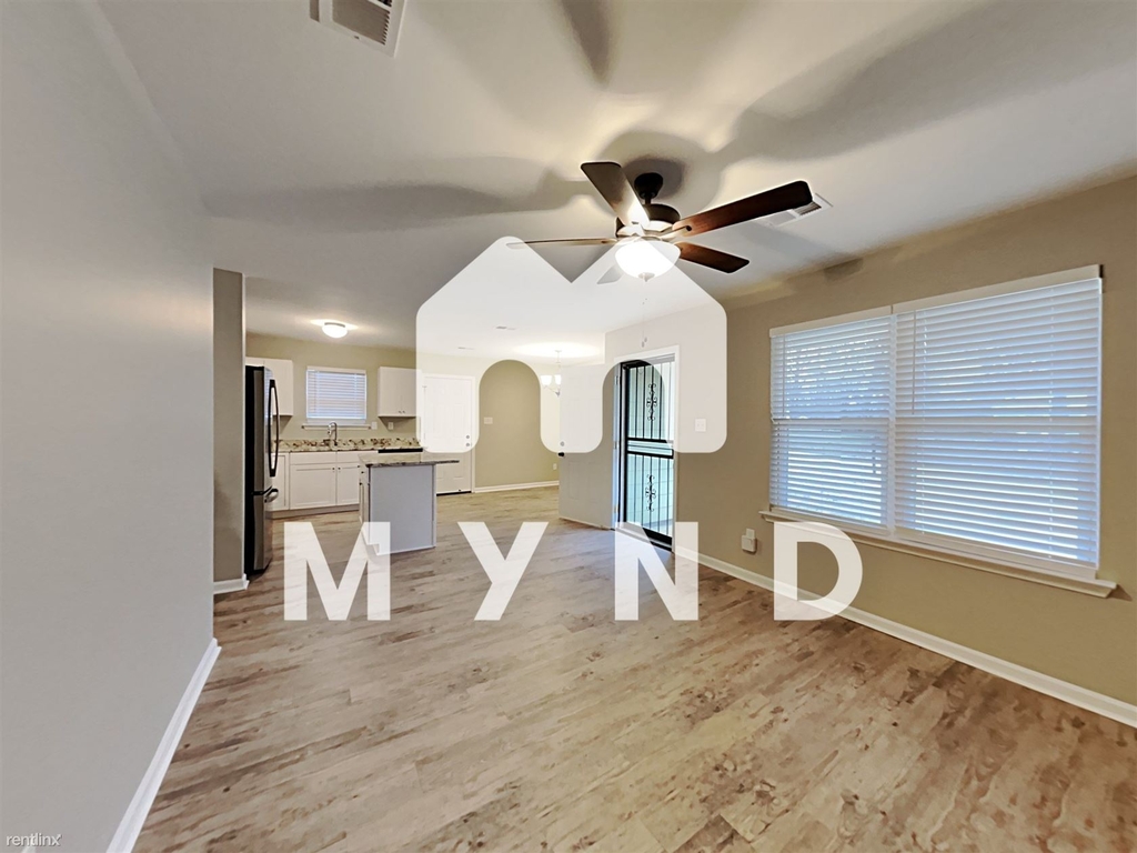 3385 Reynard Rd - Photo 1