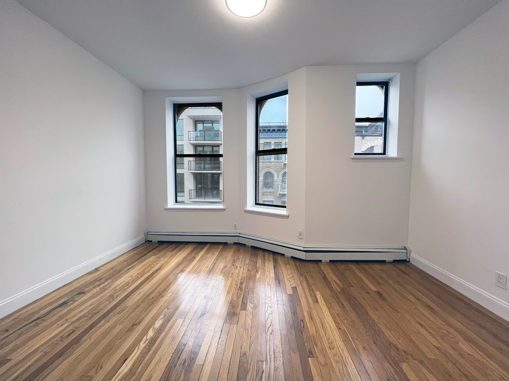 126 West 112th Street - Photo 4