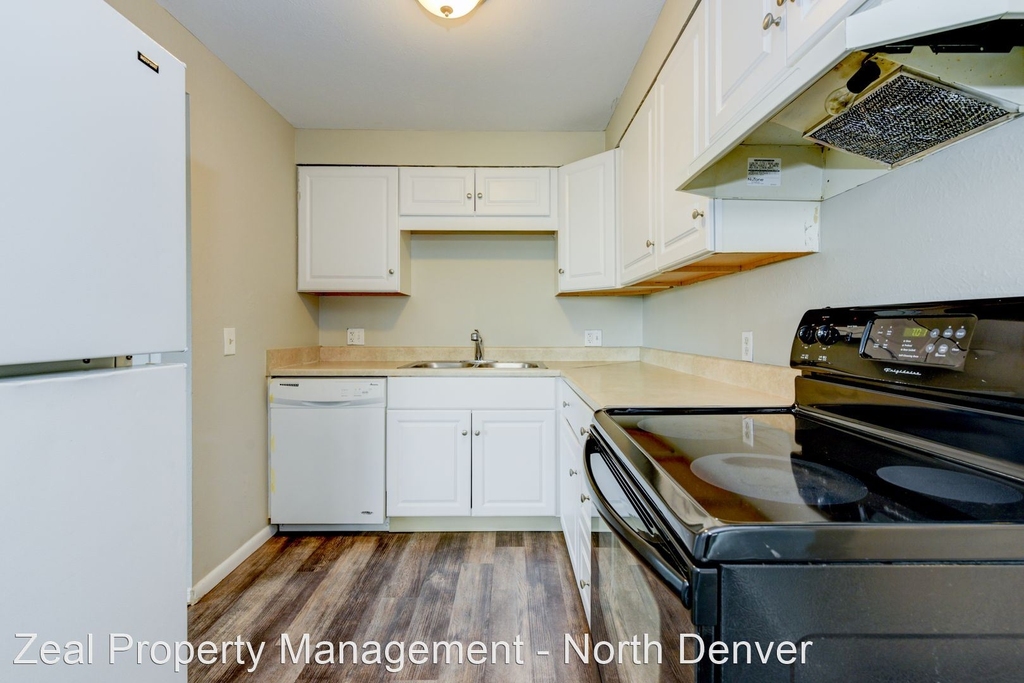 8721 W 62nd Ave - Photo 2