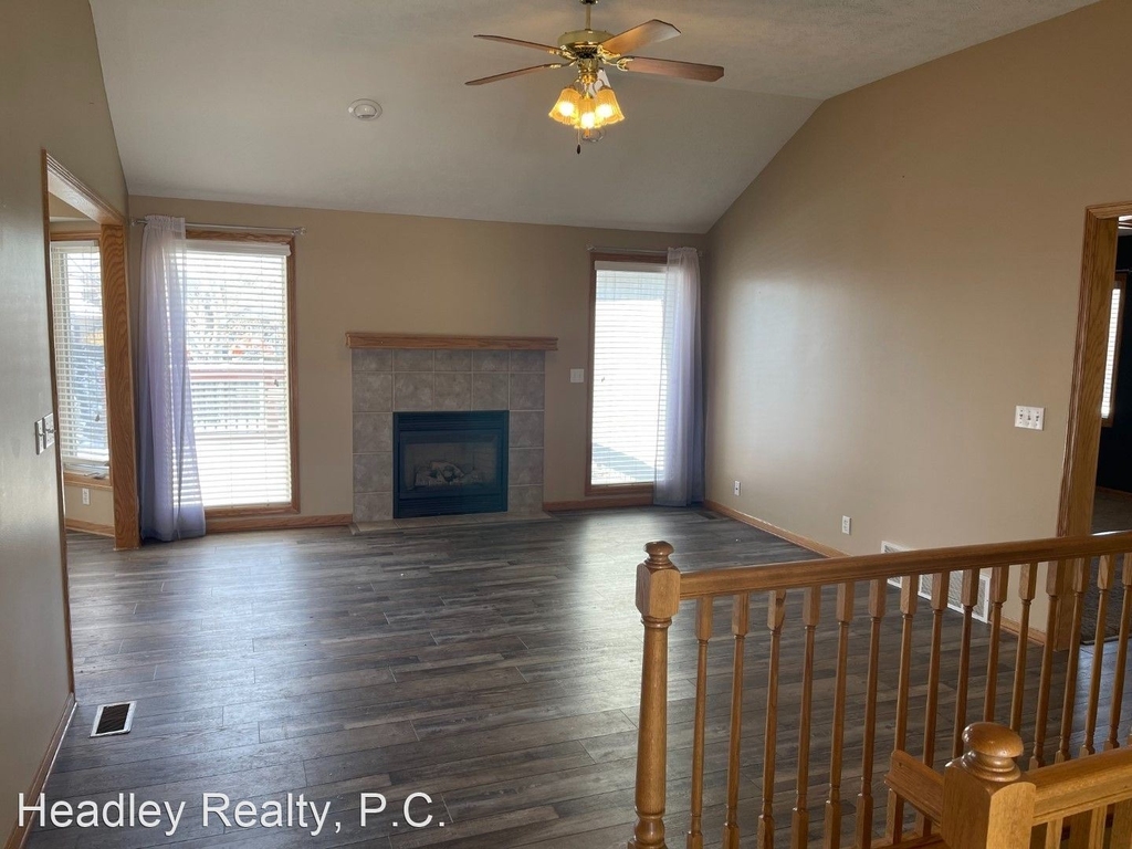 13504 S 35th Ave - Photo 1