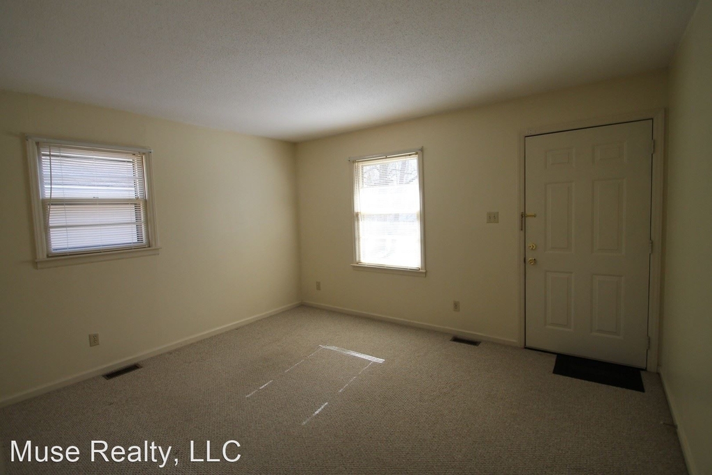 1680 W Lakewood Drive - Photo 1