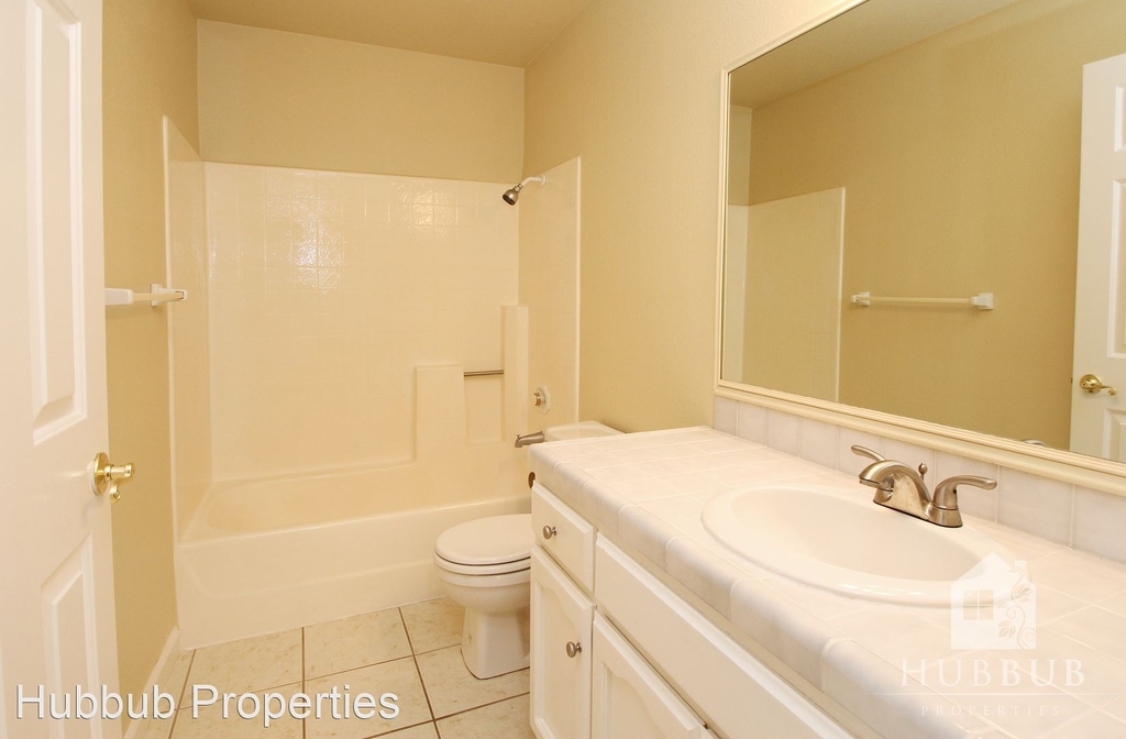 522 Martinique Cir. - Photo 15