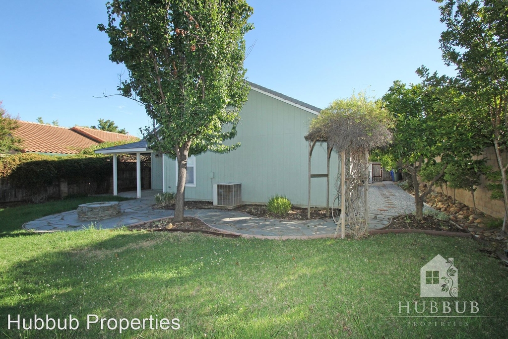 522 Martinique Cir. - Photo 21