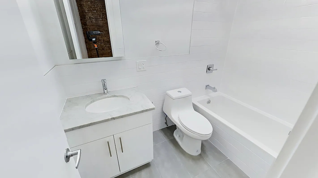 1248 Flatbush Avenue - Photo 3