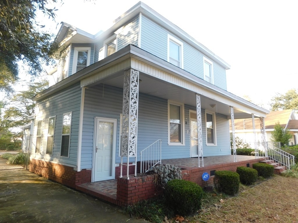 10 Edwards Street - Photo 2